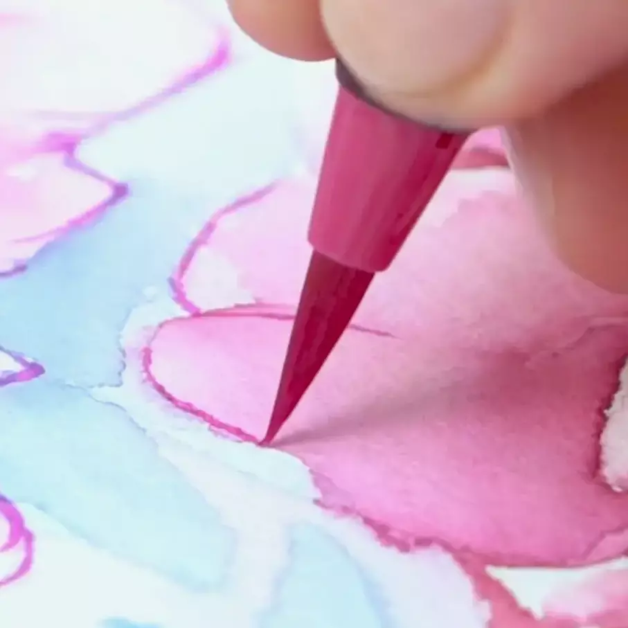 Outlining with a Wet Brush