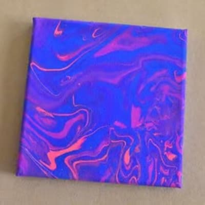 Trendy Paint Pouring